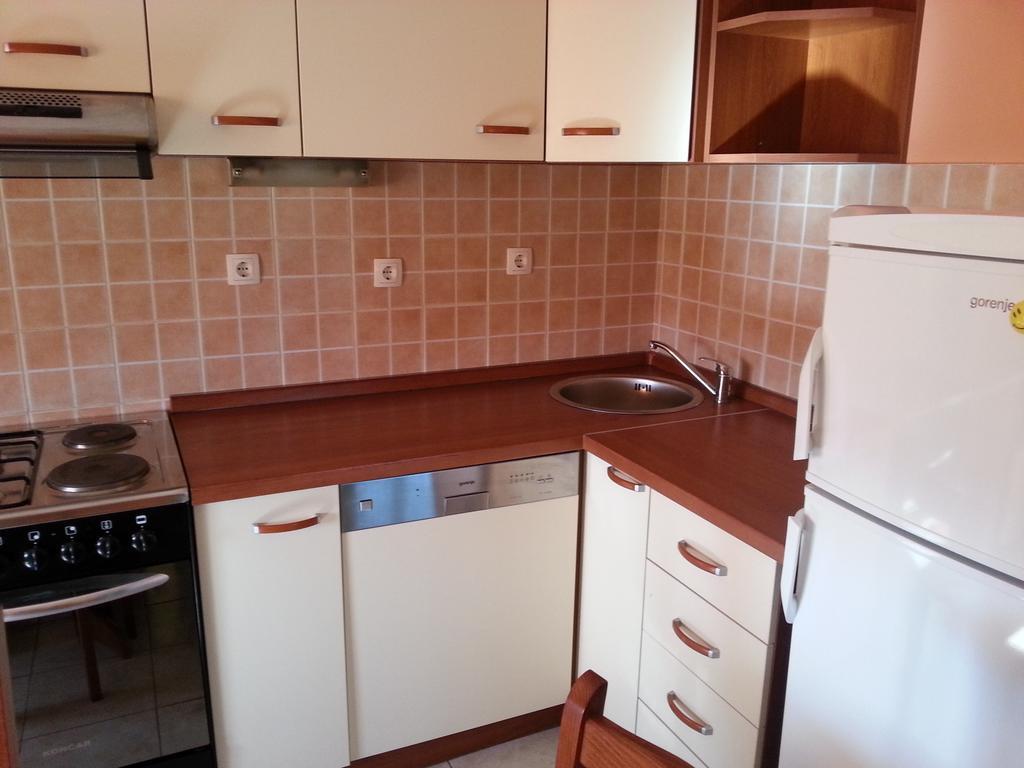 Apartments Sunce لومباردا الغرفة الصورة