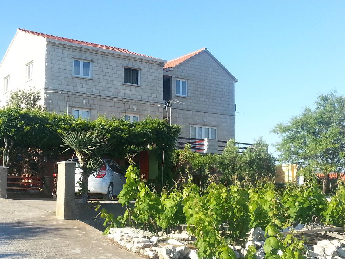 Apartments Sunce لومباردا المظهر الخارجي الصورة